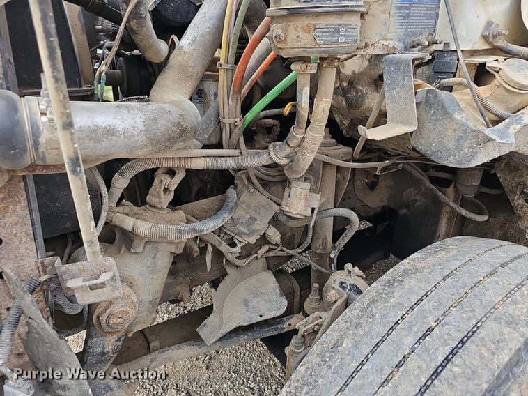 image for item EJ5367 2003 Chevrolet C8500 dump truck