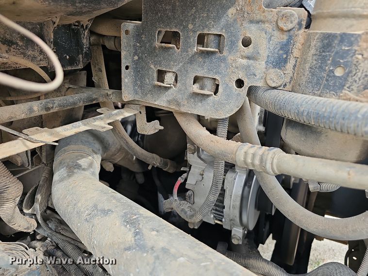 image for item EJ5367 2003 Chevrolet C8500 dump truck