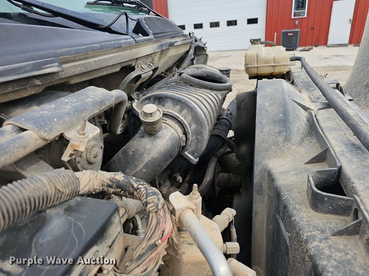 image for item EJ5367 2003 Chevrolet C8500 dump truck