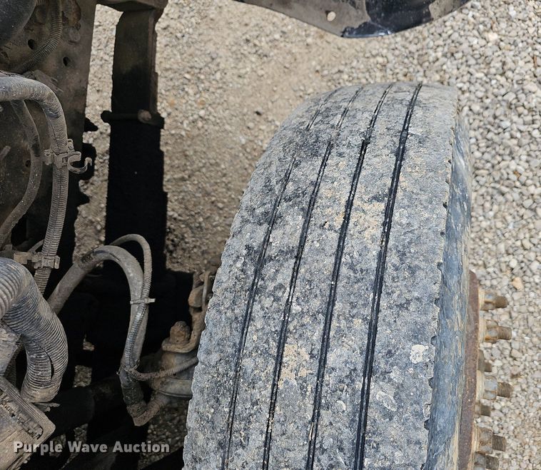 image for item EJ5367 2003 Chevrolet C8500 dump truck