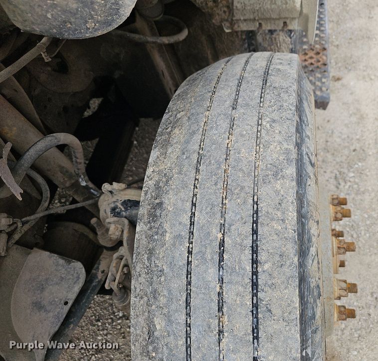 image for item EJ5367 2003 Chevrolet C8500 dump truck