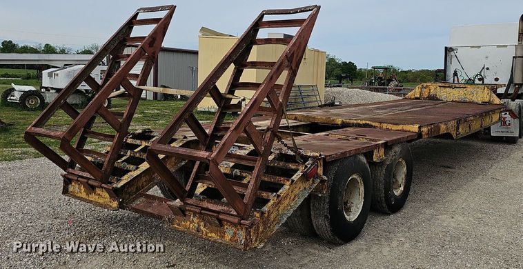 image for item EJ5368 1952 La Crosse DF6T 20F equipment trailer