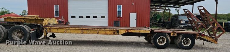 image for item EJ5368 1952 La Crosse DF6T 20F equipment trailer