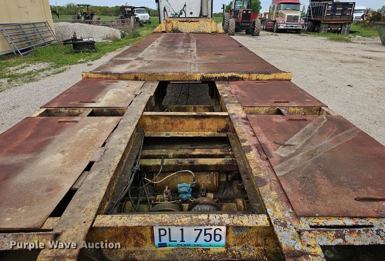 image for item EJ5368 1952 La Crosse DF6T 20F equipment trailer