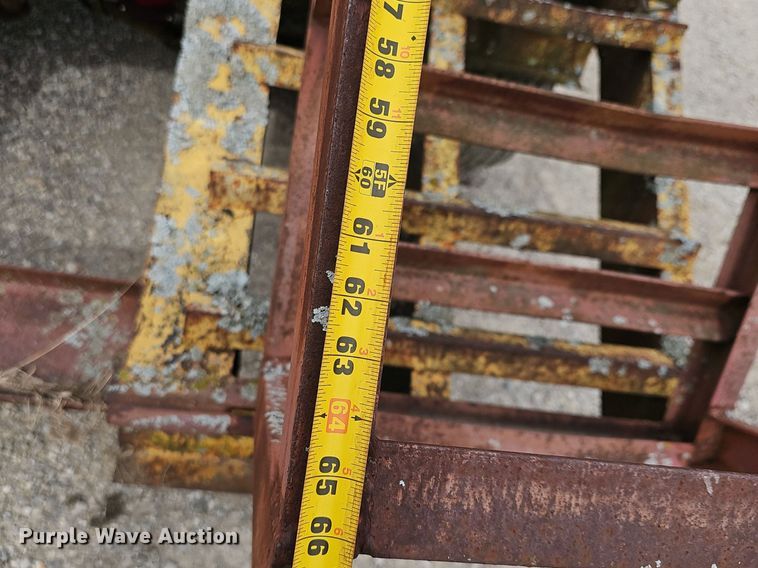 image for item EJ5368 1952 La Crosse DF6T 20F equipment trailer