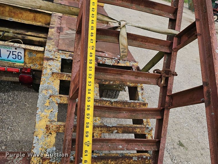 image for item EJ5368 1952 La Crosse DF6T 20F equipment trailer