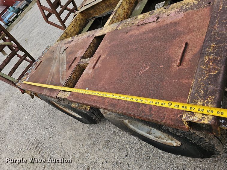 image for item EJ5368 1952 La Crosse DF6T 20F equipment trailer