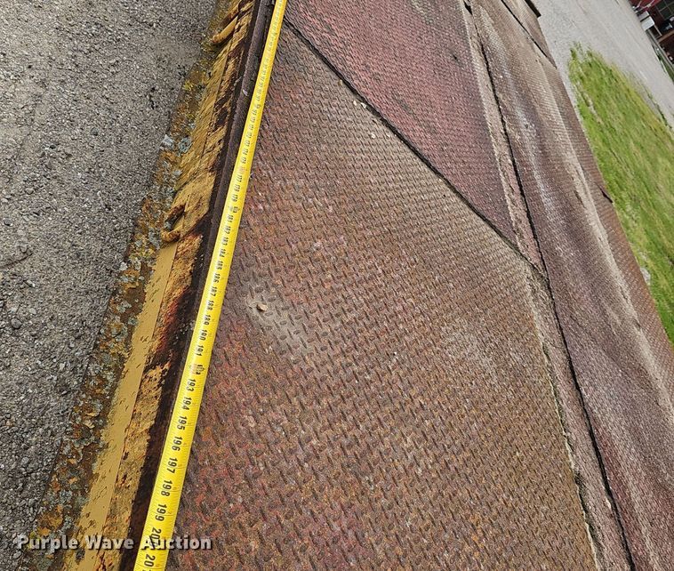 image for item EJ5368 1952 La Crosse DF6T 20F equipment trailer