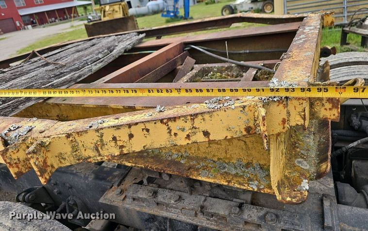 image for item EJ5368 1952 La Crosse DF6T 20F equipment trailer