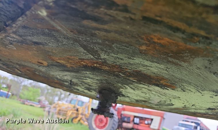 image for item EJ5368 1952 La Crosse DF6T 20F equipment trailer