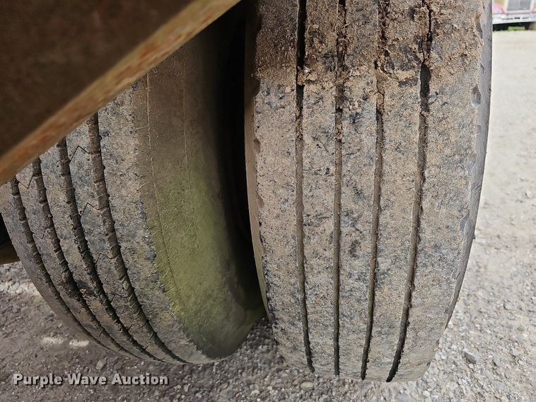 image for item EJ5368 1952 La Crosse DF6T 20F equipment trailer