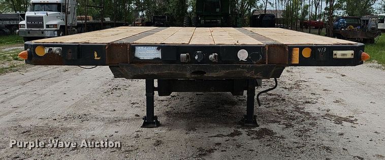 image for item EJ6325 2005 Lufkin  Paymaster  drop deck equipment trailer