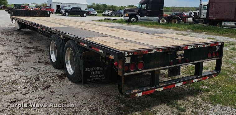 image for item EJ6325 2005 Lufkin  Paymaster  drop deck equipment trailer