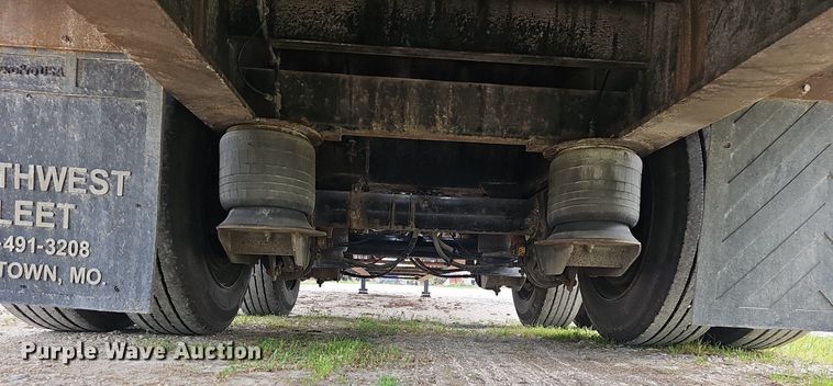 image for item EJ6325 2005 Lufkin  Paymaster  drop deck equipment trailer