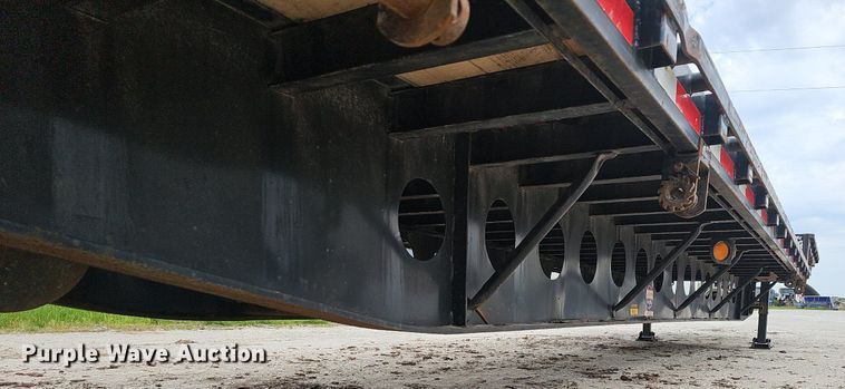 image for item EJ6325 2005 Lufkin  Paymaster  drop deck equipment trailer