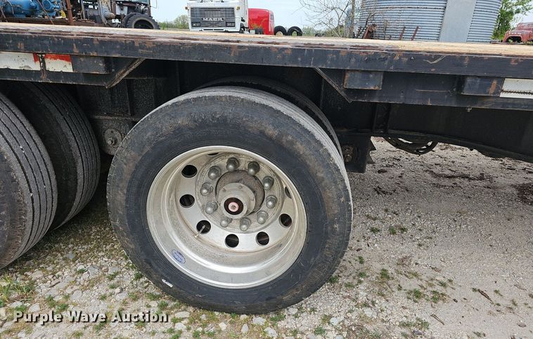 image for item EJ6325 2005 Lufkin  Paymaster  drop deck equipment trailer