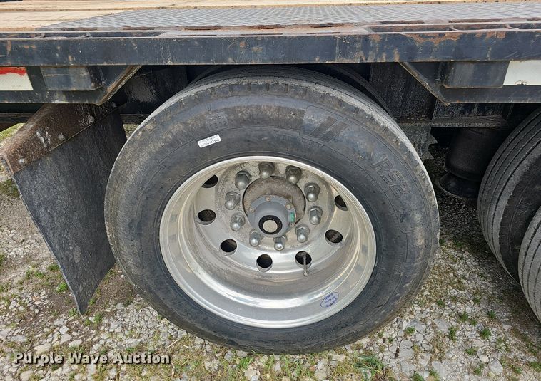 image for item EJ6325 2005 Lufkin  Paymaster  drop deck equipment trailer