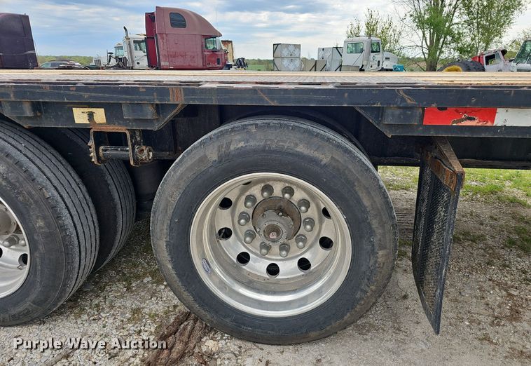 image for item EJ6325 2005 Lufkin  Paymaster  drop deck equipment trailer