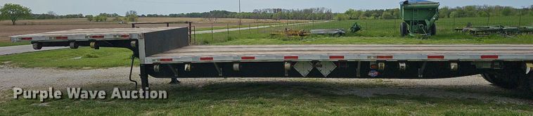 image for item EJ6326 2010 Utility FS2CDHA drop deck equipment trailer