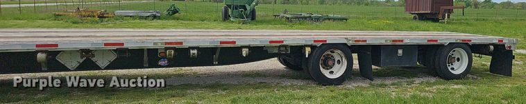 image for item EJ6326 2010 Utility FS2CDHA drop deck equipment trailer
