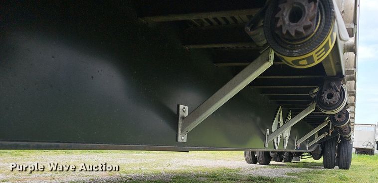 image for item EJ6326 2010 Utility FS2CDHA drop deck equipment trailer