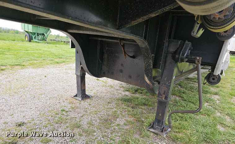 image for item EJ6326 2010 Utility FS2CDHA drop deck equipment trailer