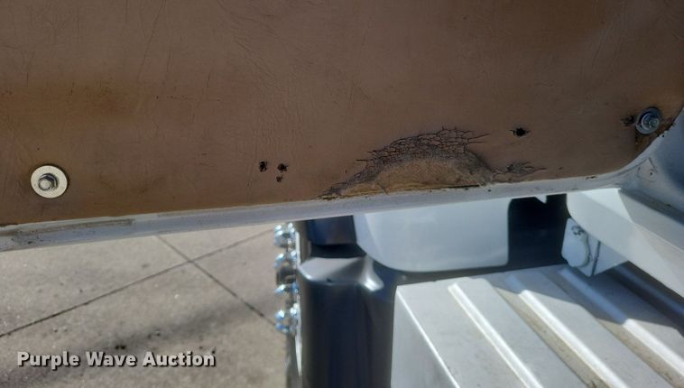 image for item EJ7951 2002 Mack Granite CV713 rollback truck