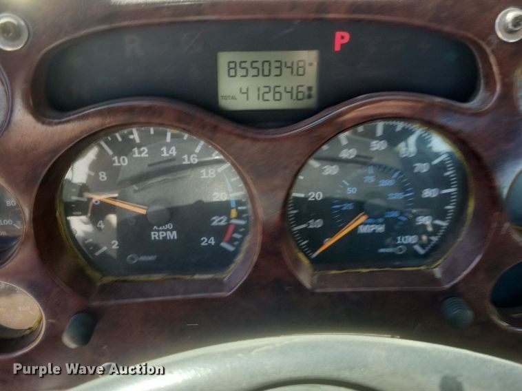 image for item EJ7951 2002 Mack Granite CV713 rollback truck