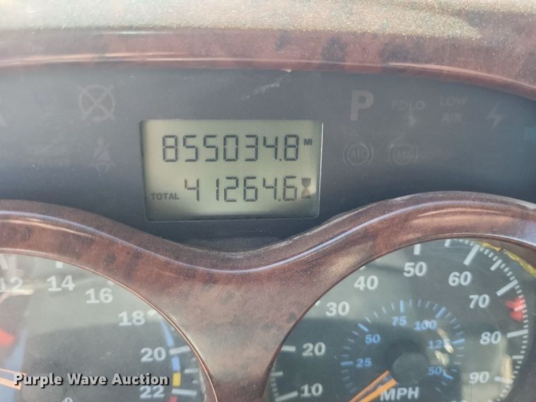 image for item EJ7951 2002 Mack Granite CV713 rollback truck