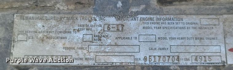 image for item EJ7951 2002 Mack Granite CV713 rollback truck