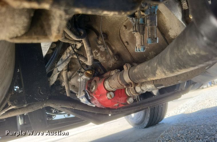 image for item EJ7951 2002 Mack Granite CV713 rollback truck