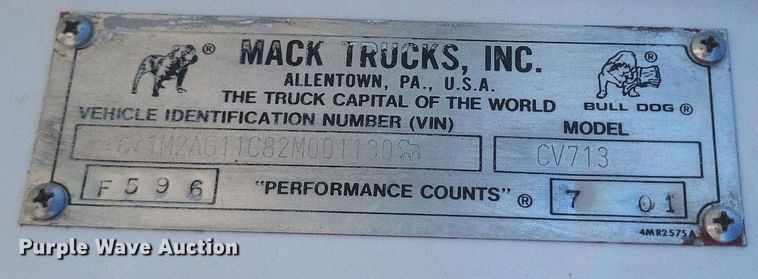 image for item EJ7951 2002 Mack Granite CV713 rollback truck