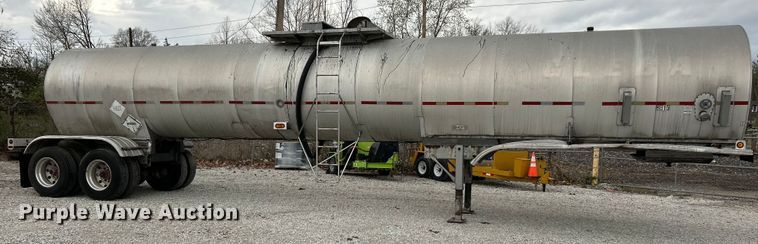 image for item EK4387 1992 Fruehauf tank trailer