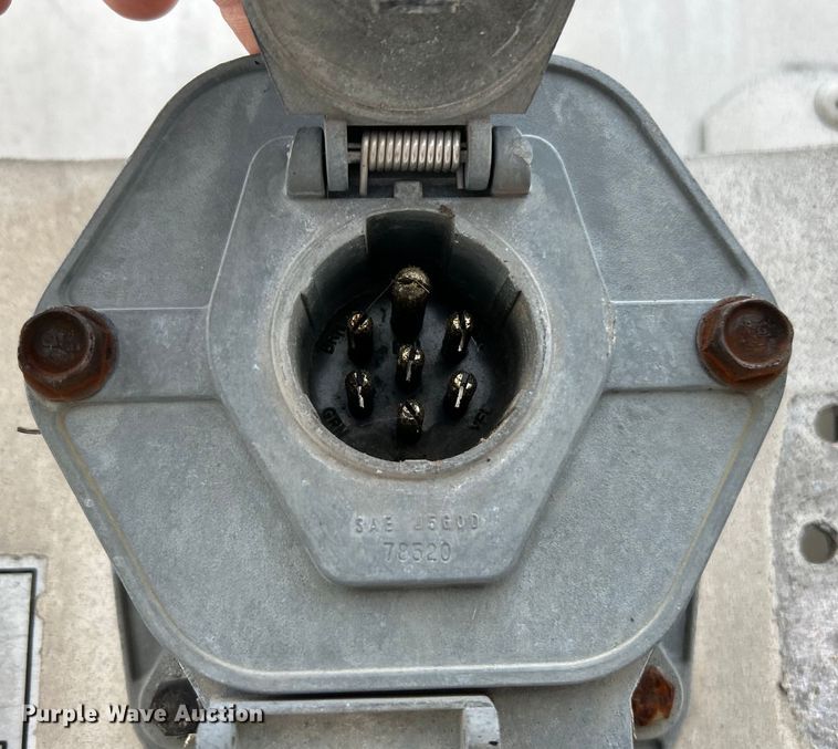 image for item EK4387 1992 Fruehauf tank trailer