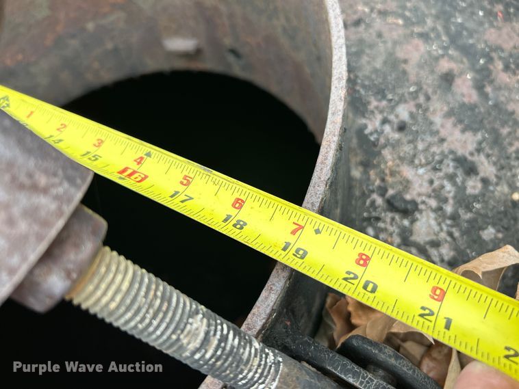 image for item EK4387 1992 Fruehauf tank trailer