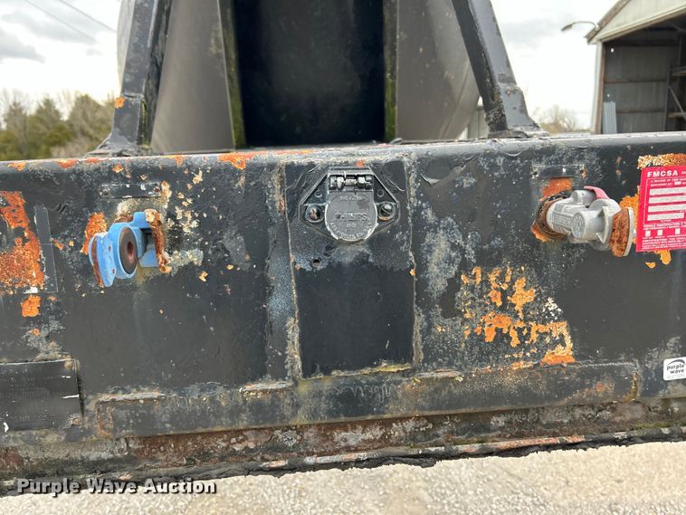 image for item EK4388 1967 Fruehauf pneumatic dry bulk trailer