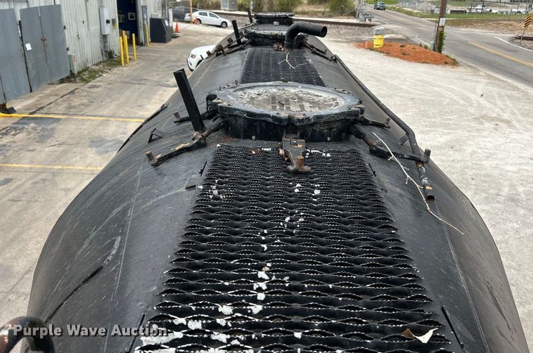 image for item EK4388 1967 Fruehauf pneumatic dry bulk trailer