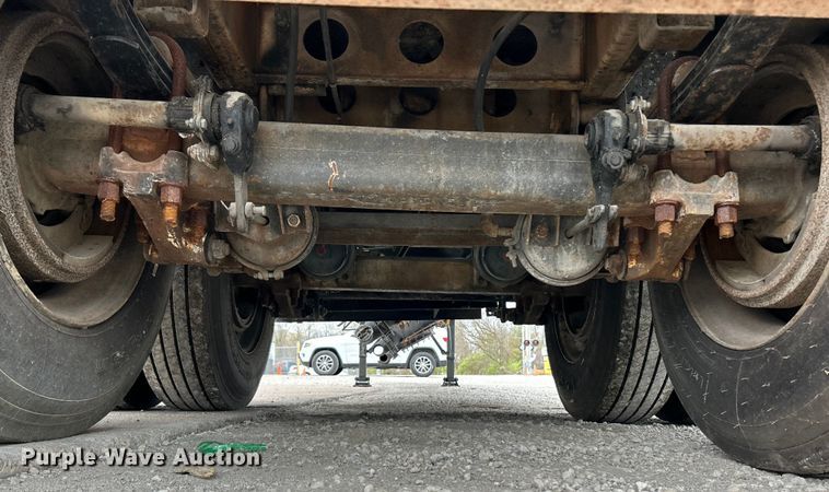 image for item EK4388 1967 Fruehauf pneumatic dry bulk trailer