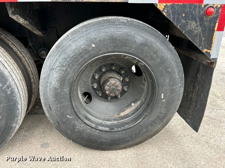 image for item EK4388 1967 Fruehauf pneumatic dry bulk trailer