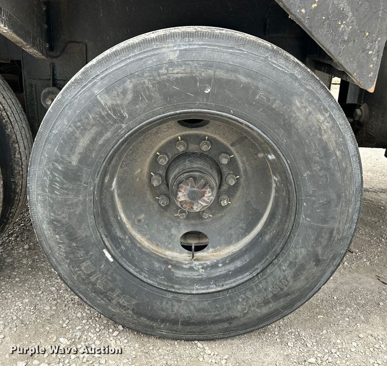 image for item EK4388 1967 Fruehauf pneumatic dry bulk trailer