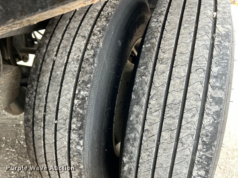 image for item EK4388 1967 Fruehauf pneumatic dry bulk trailer