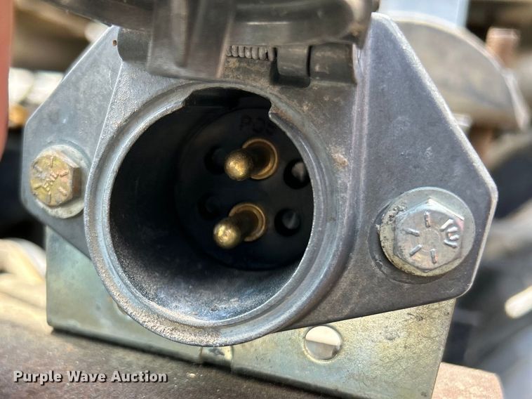 image for item EK4527 2001 Mack CL713 semi truck