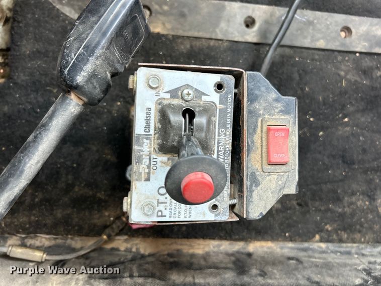 image for item EK4527 2001 Mack CL713 semi truck