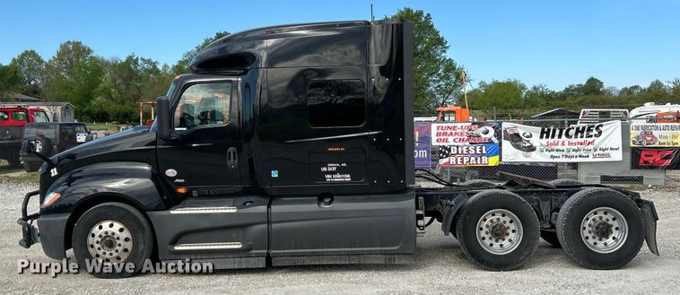 image for item EK4531 2019 International LT625 semi truck