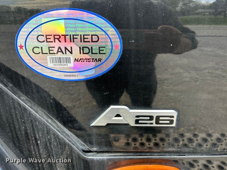 image for item EK4531 2019 International LT625 semi truck