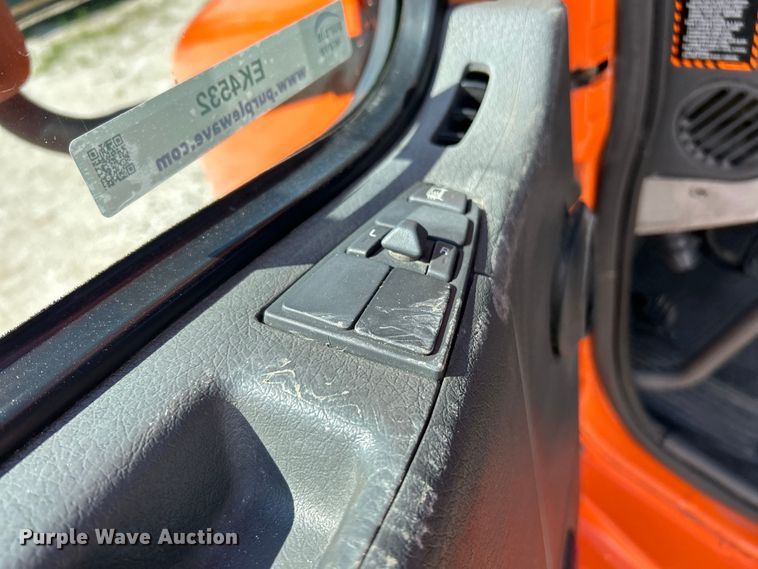 image for item EK4532 2008 Volvo VNM semi truck