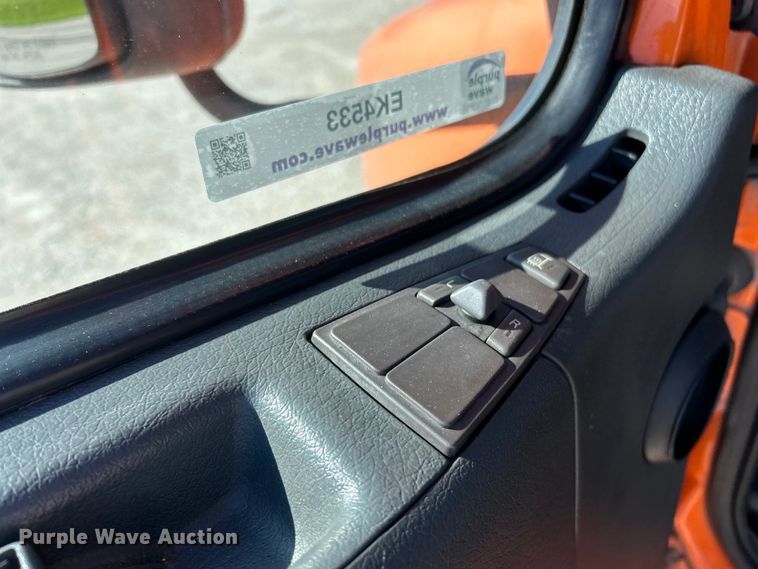 image for item EK4533 2009 Volvo VNM semi truck