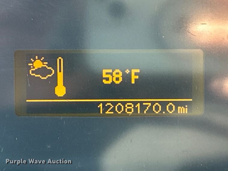 image for item EK4533 2009 Volvo VNM semi truck