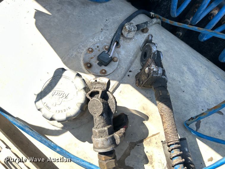 image for item EK4548 2006 Mack CXN613 semi truck