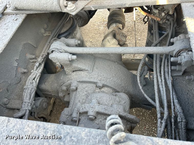 image for item EK4548 2006 Mack CXN613 semi truck